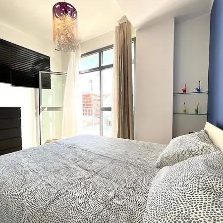 Apartment In Navigli District With Wonderful Terrace